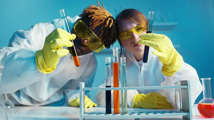 “Laboratory Science Courses in Kenya: Requirements and Colleges Offering Them”