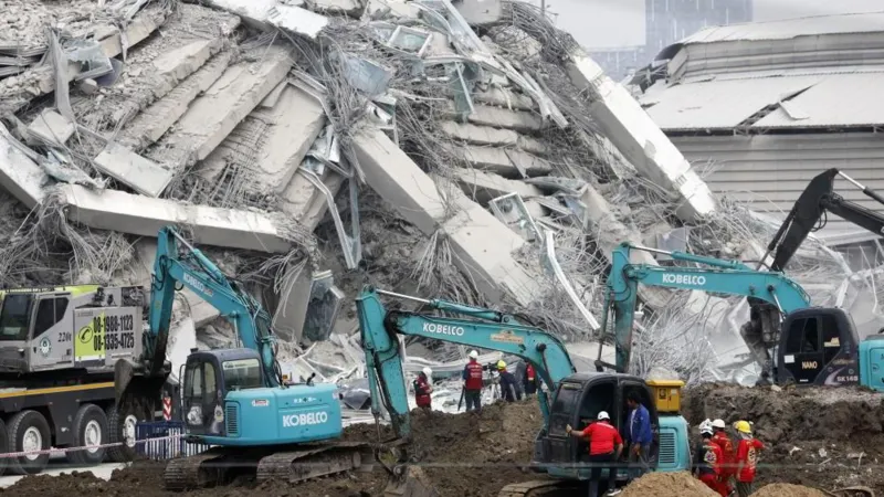 “Rescue Teams Find at Least 15 Survivors Under Bangkok Skyscraper Rubble”
