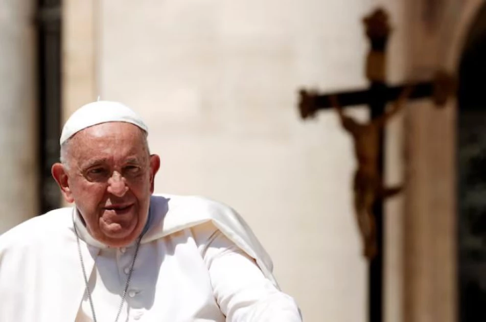 Vatican Source Says ‘Too Soon’ to Discuss Pope’s Return Home”