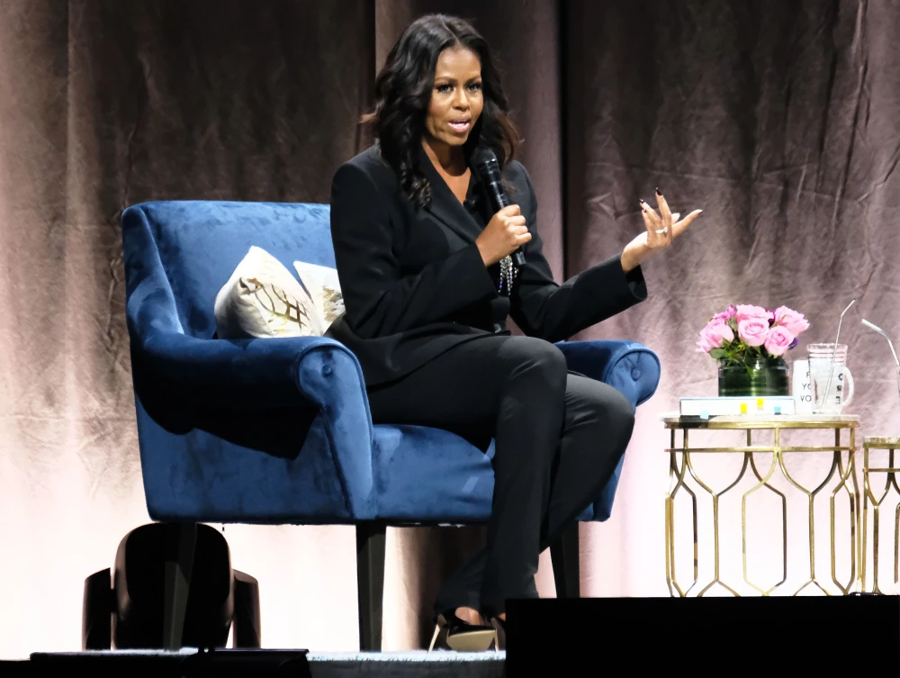 “Barack Obama Makes Surprise Appearance at Michelle Obama’s Book Even